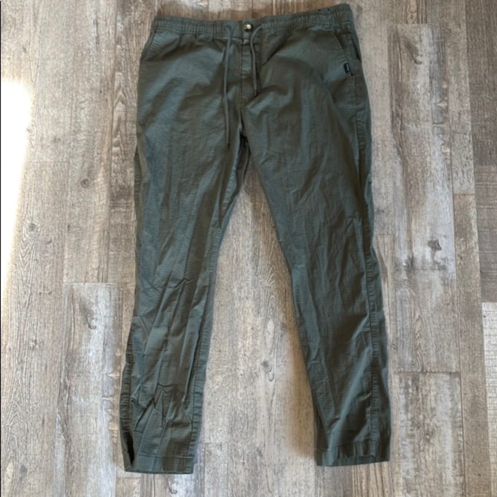 Rip Curl Green Chinos Relaxed Fit